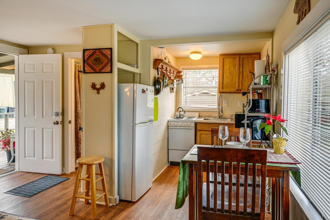 Pet-Friendly Vacation Rental Cabin In Whittier Eksteriør billede