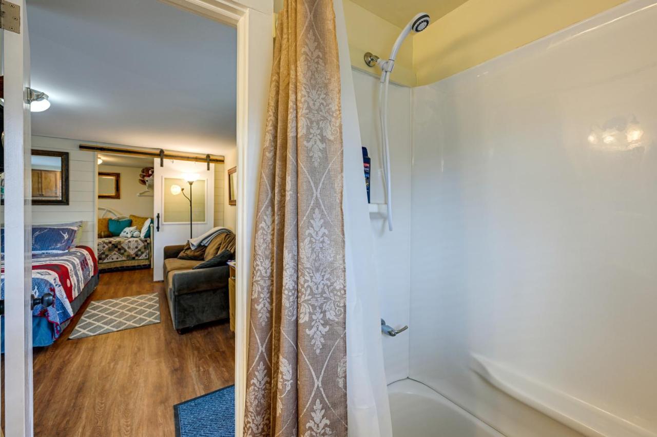 Pet-Friendly Vacation Rental Cabin In Whittier Eksteriør billede